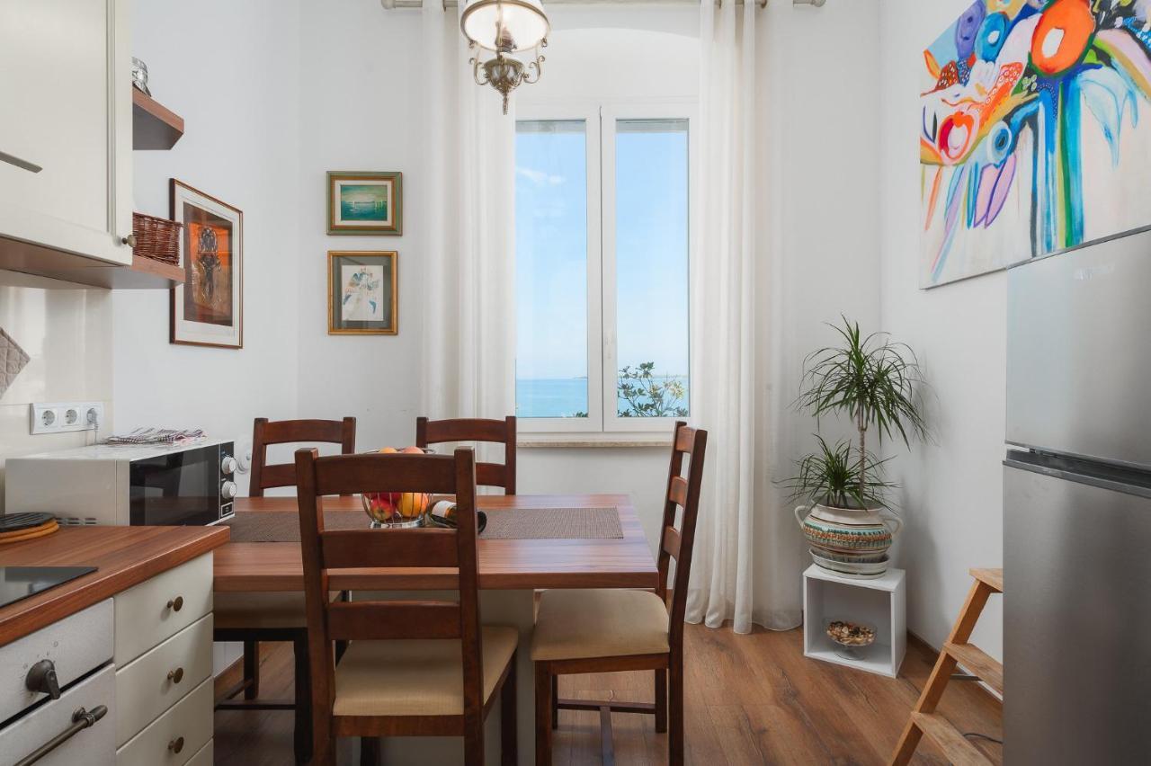 Apartment Nina Porec Exterior photo